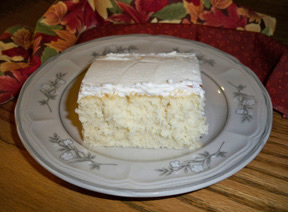 moms_white_cake_2